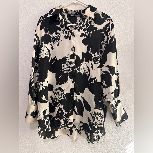 Zara Women's Cream and Black Floral‎ Print Long Sleeve Blouse Size S - Picture 3 of 16